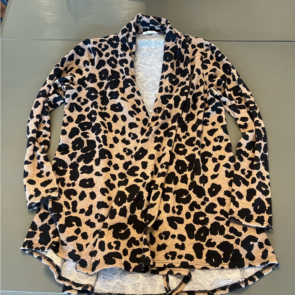 Leopard Print Cardigan - Picture 4 of 8